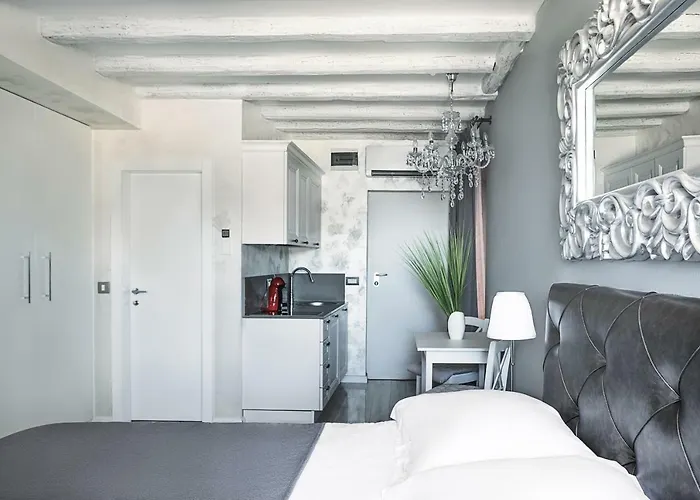 Royal View Ρόβινι