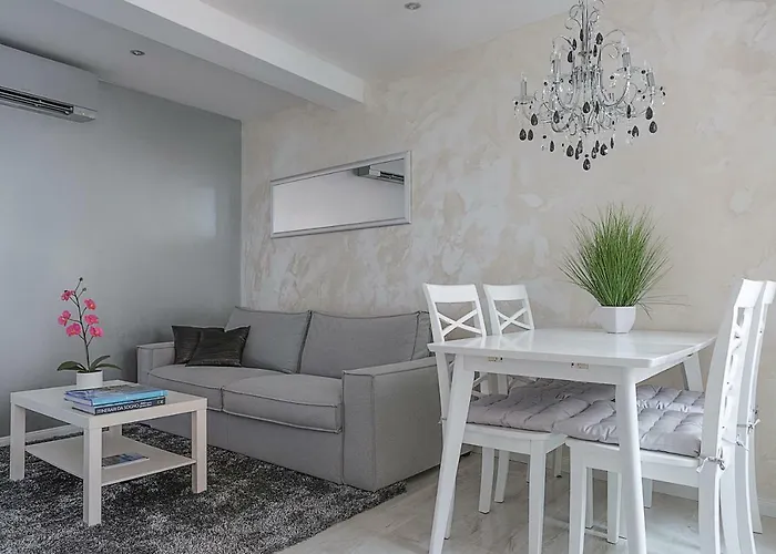 Royal View * Ρόβινι